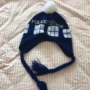 Doctor Who TARDIS Winter Hat